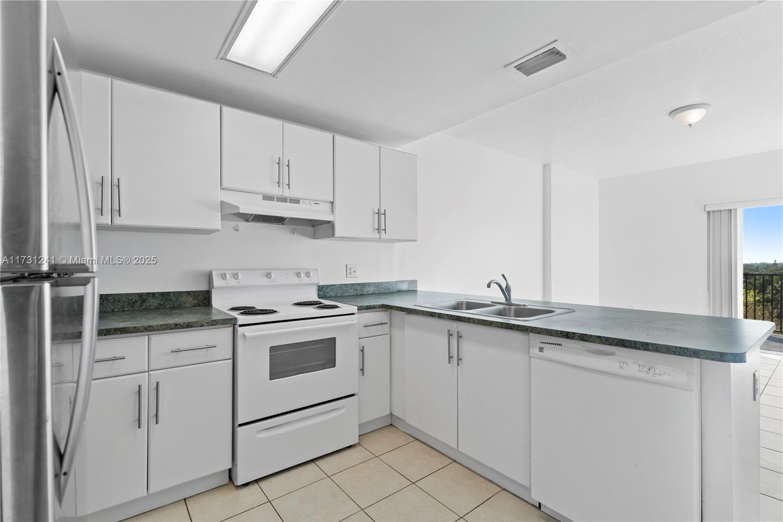 3410 Coral Way # 706