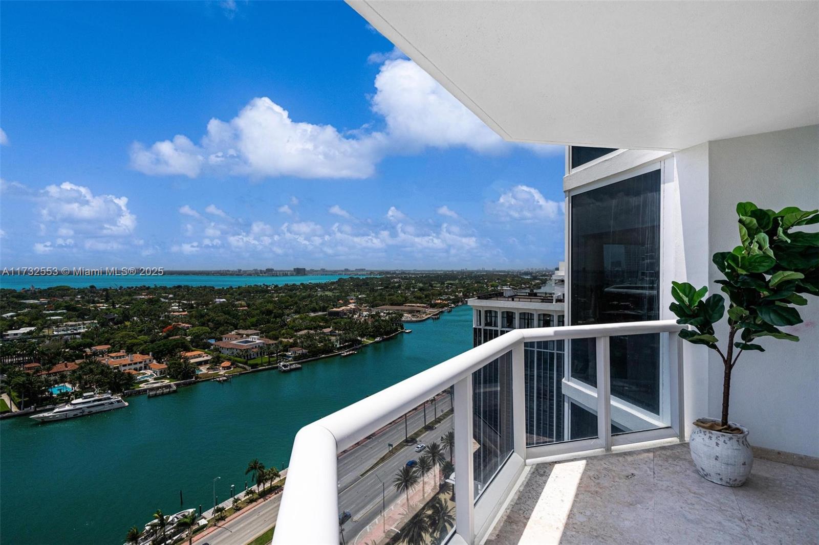 4779 Collins Ave # 2305