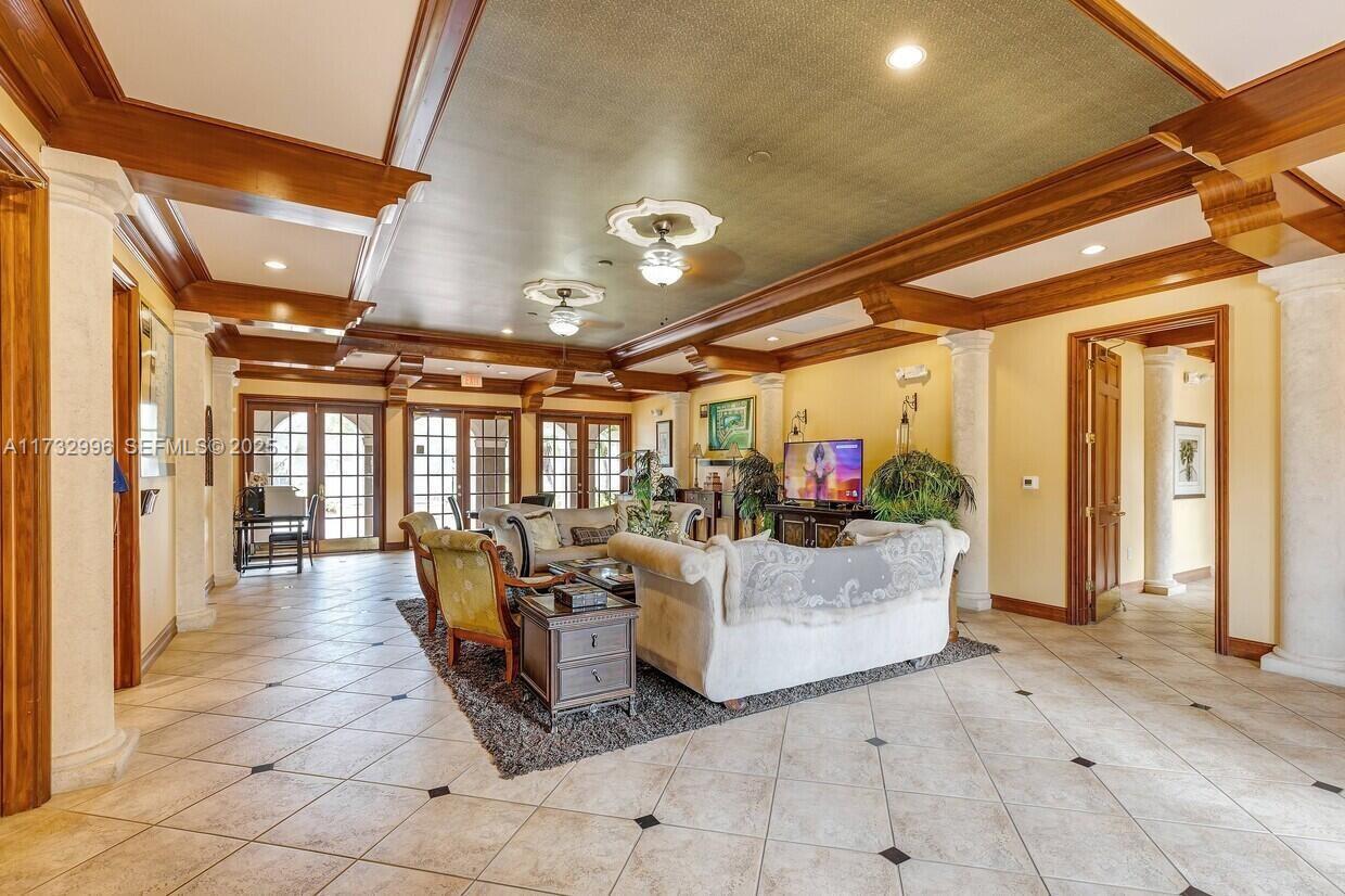 15035 Michelangelo Boulevard 102