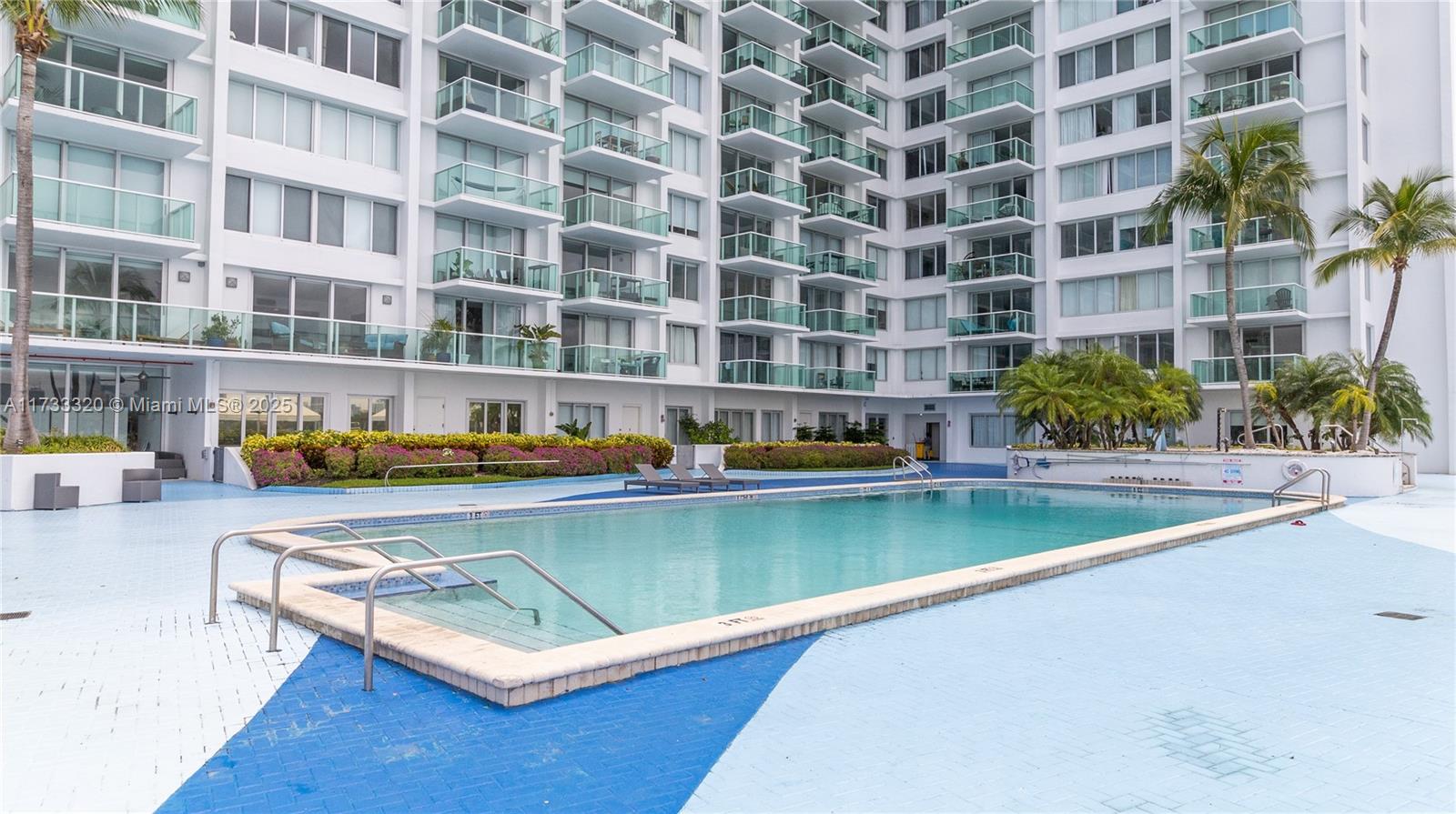 1125 West Ave # 2