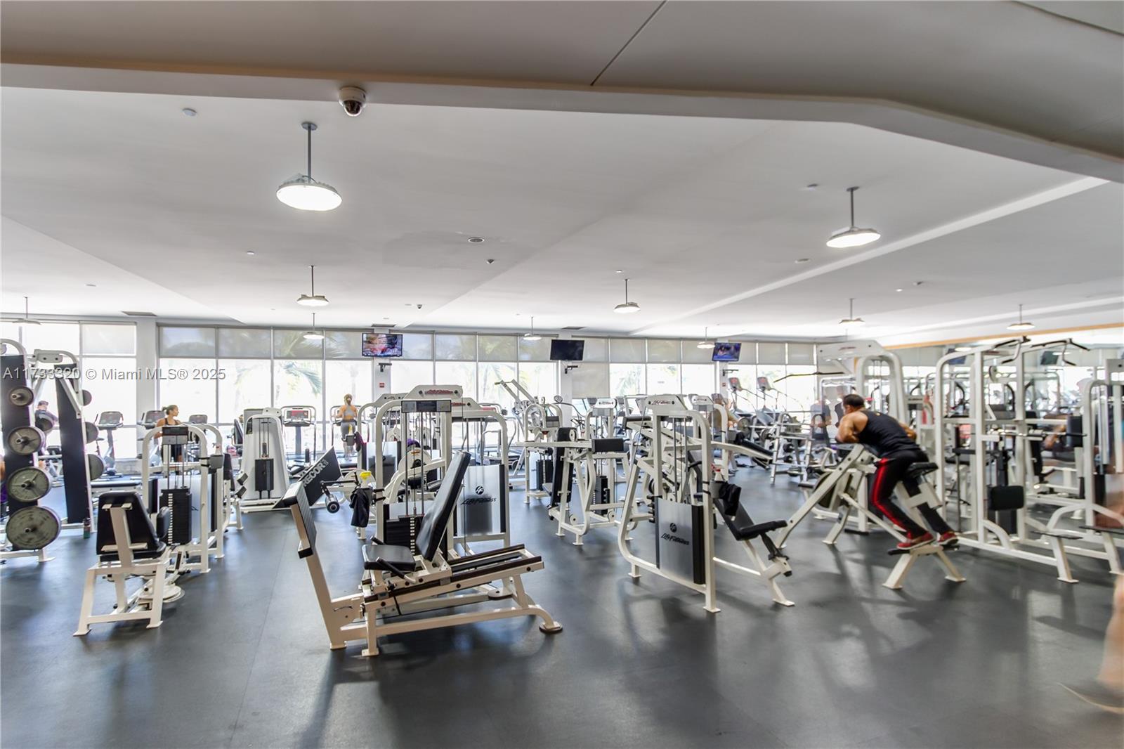 1125 West Ave # 2