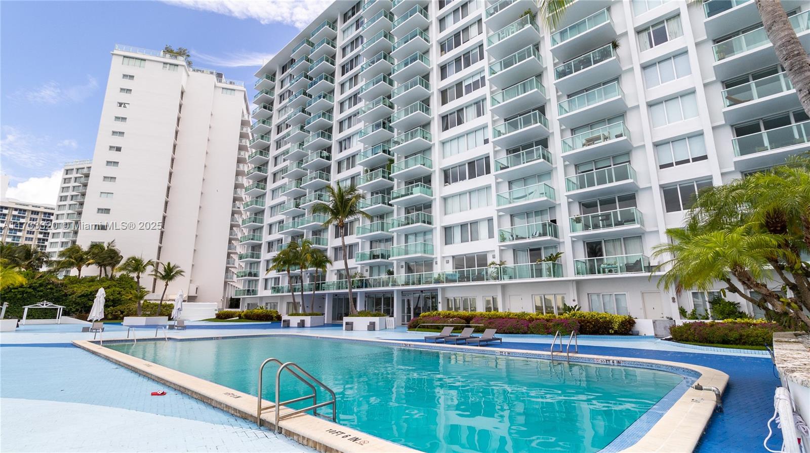 1125 West Ave # 2