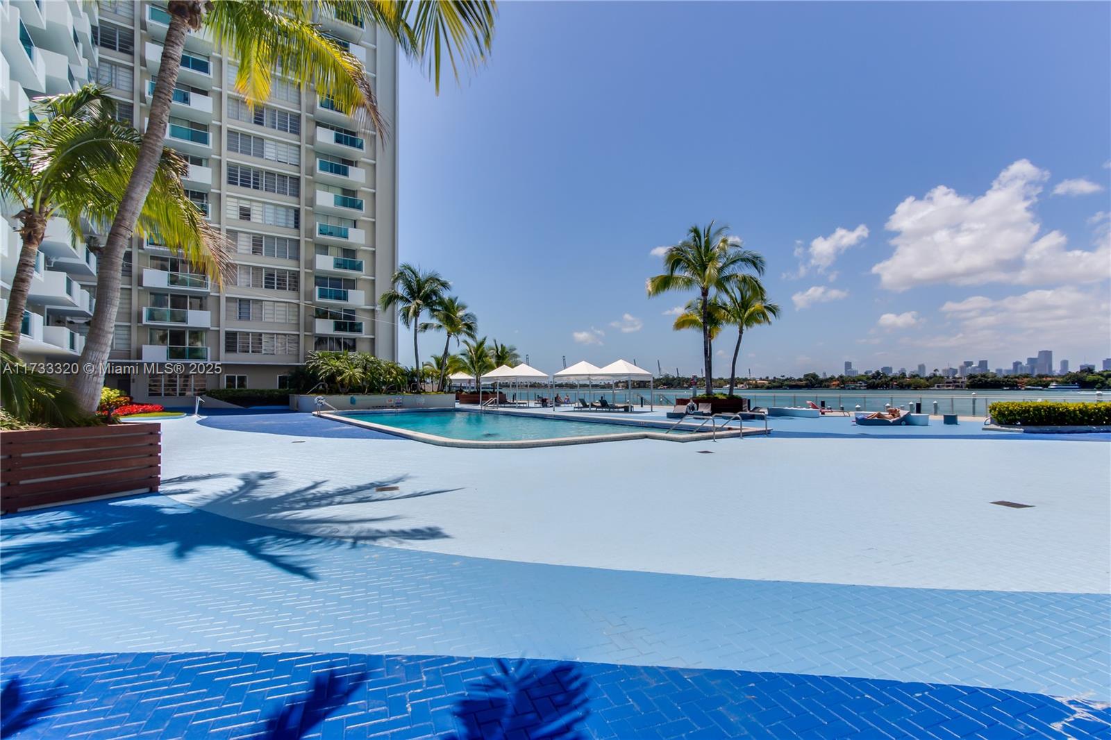 1125 West Ave # 2