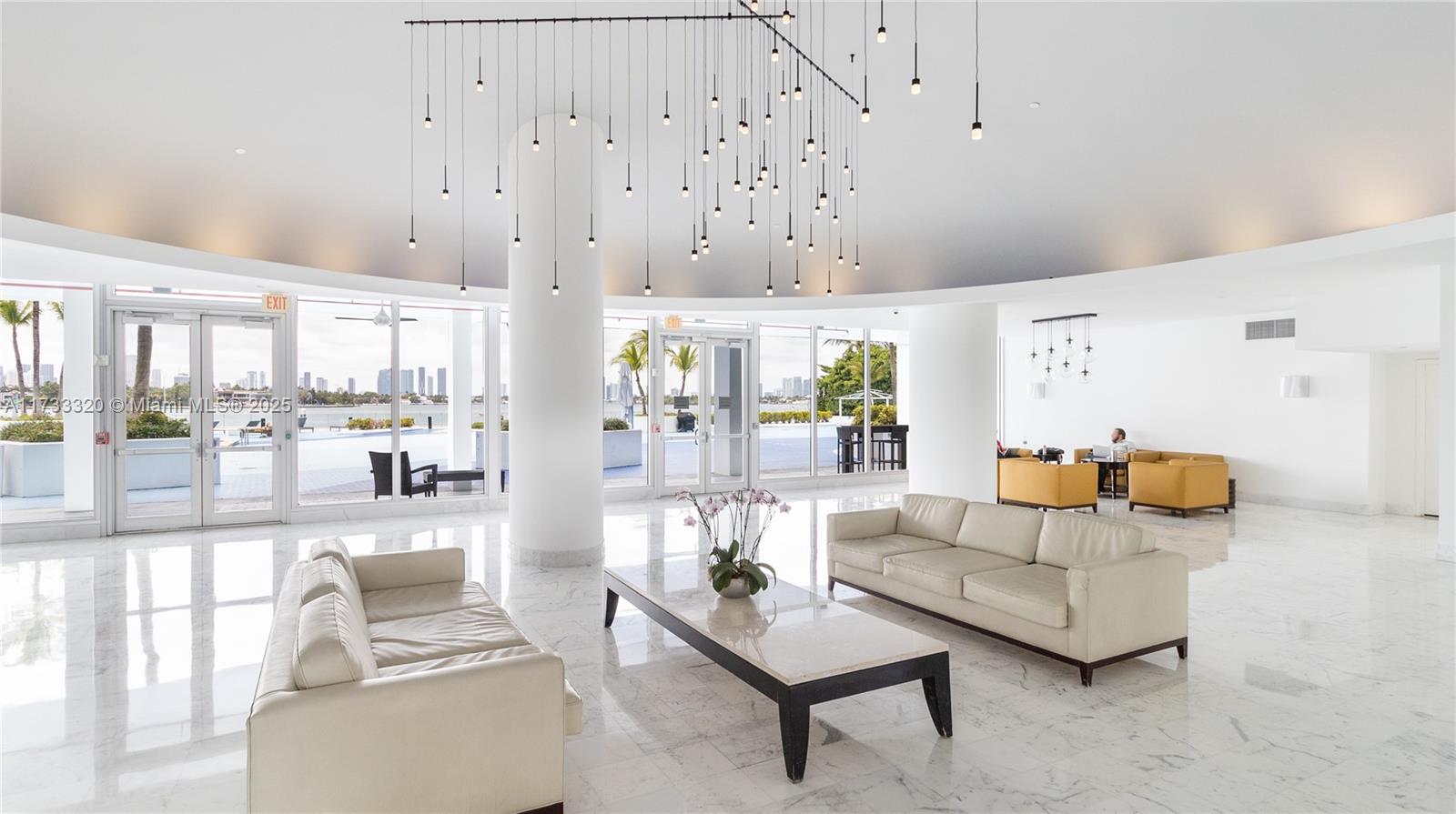 1125 West Ave # 2