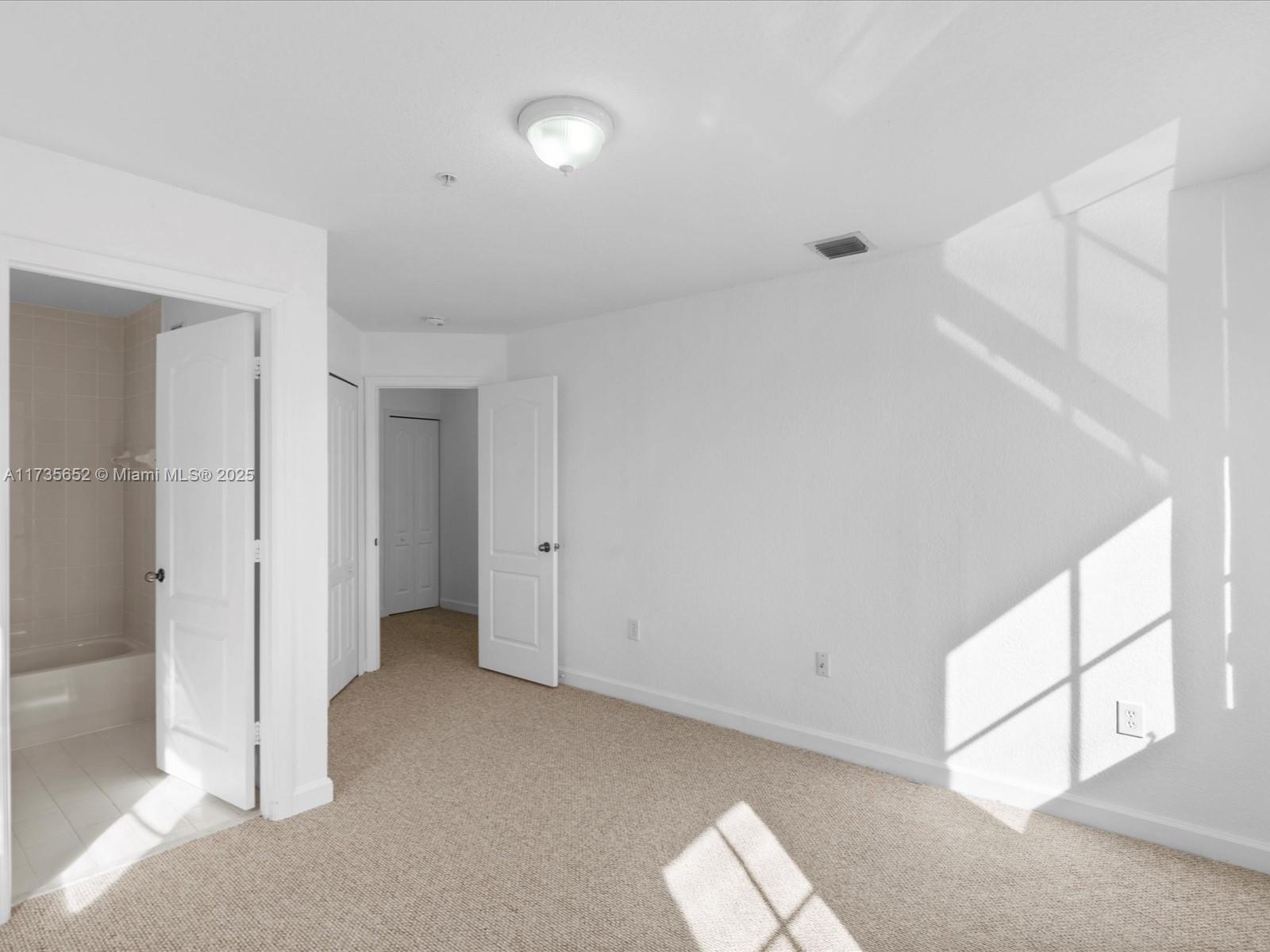 120 Jacaranda Country Club Dr # 200