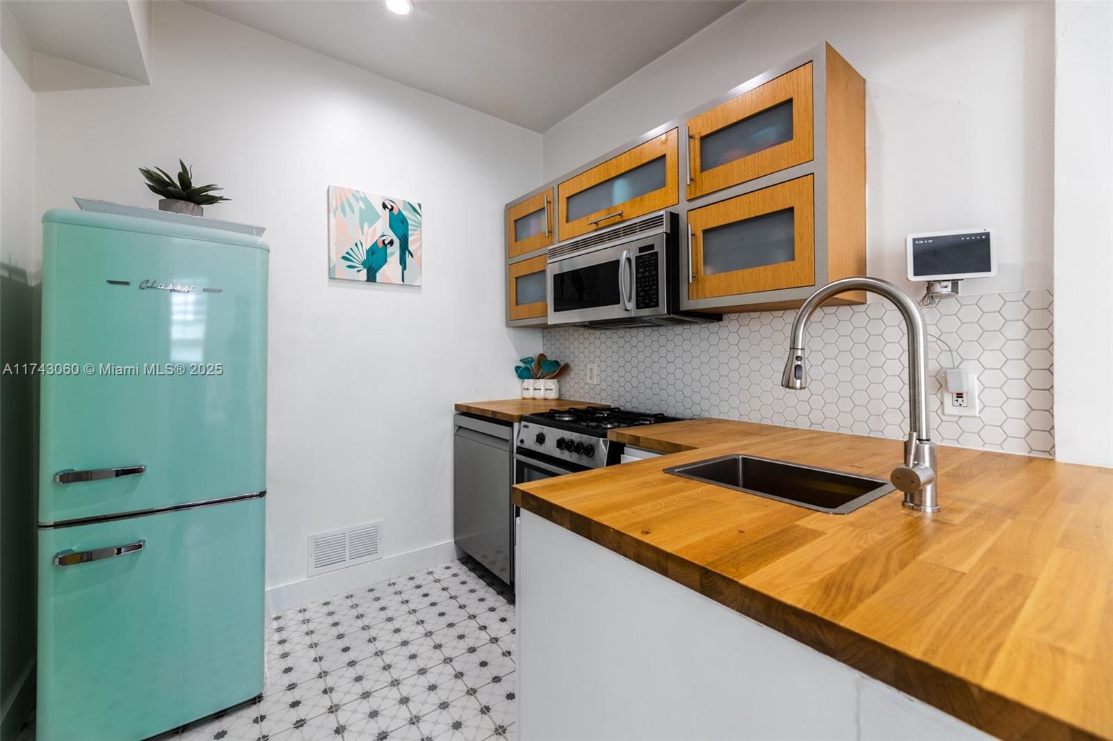 815 Euclid Ave # 2