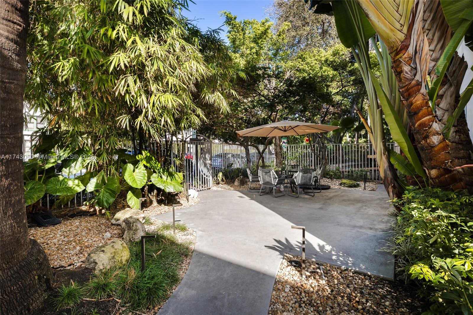 815 Euclid Ave # 2