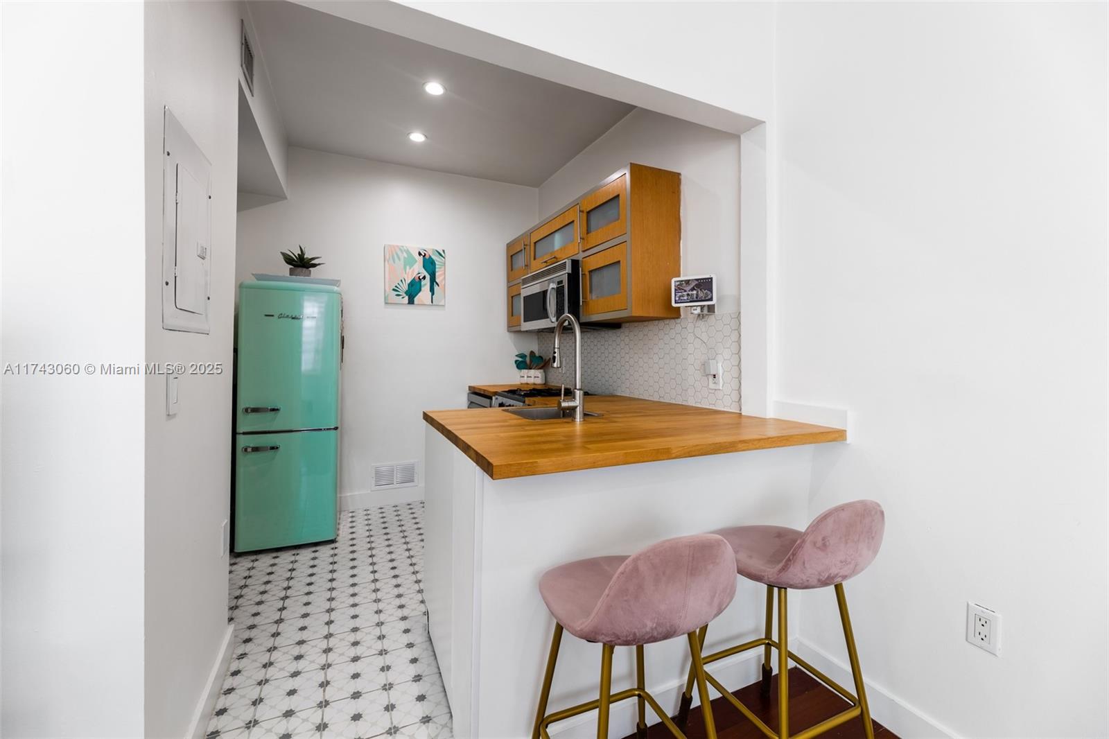 815 Euclid Ave # 2
