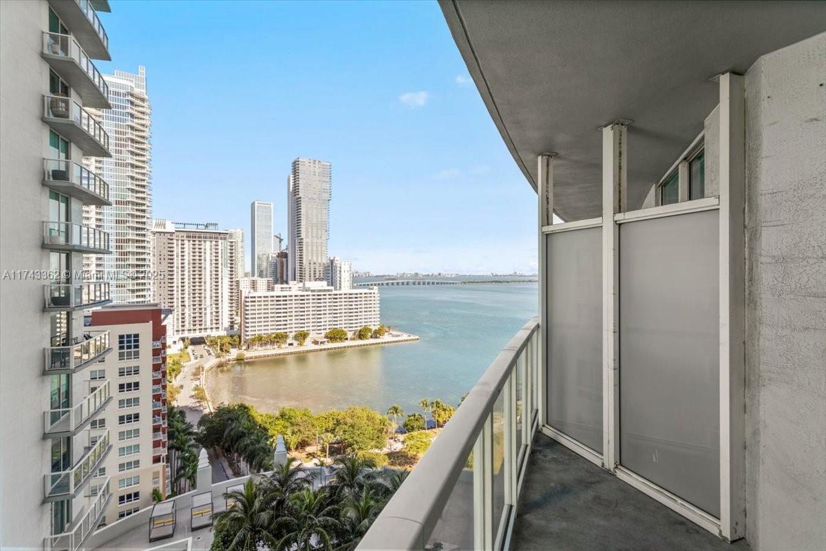 1900 N Bayshore Dr # 1810