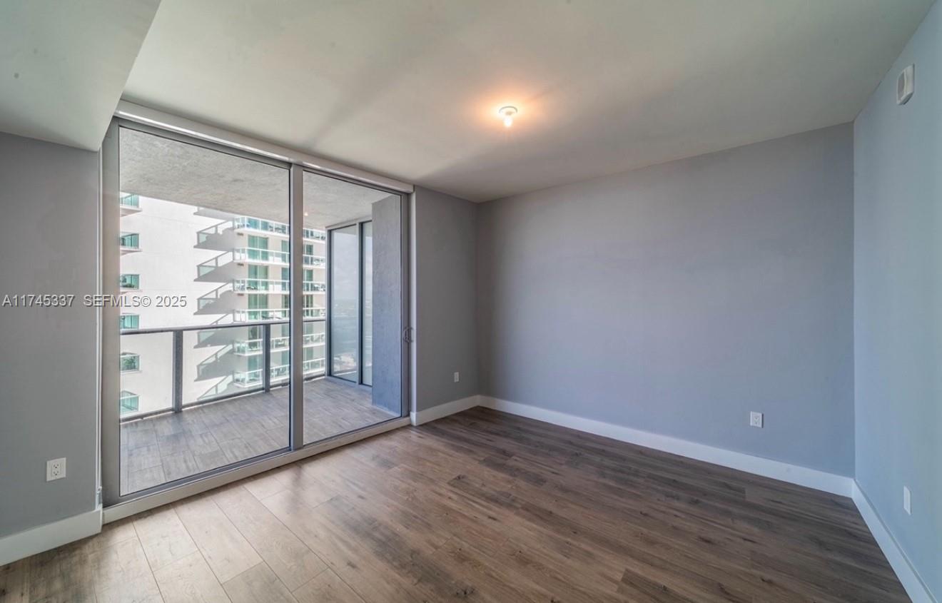 488 Ne 18th 2403