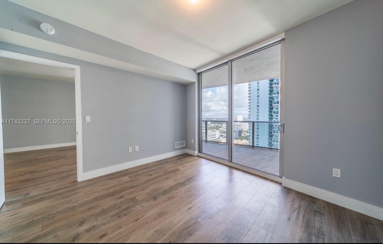 488 Ne 18th 2403