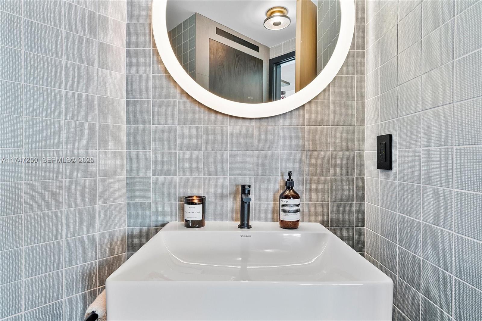 650 NE 32nd Street 4708