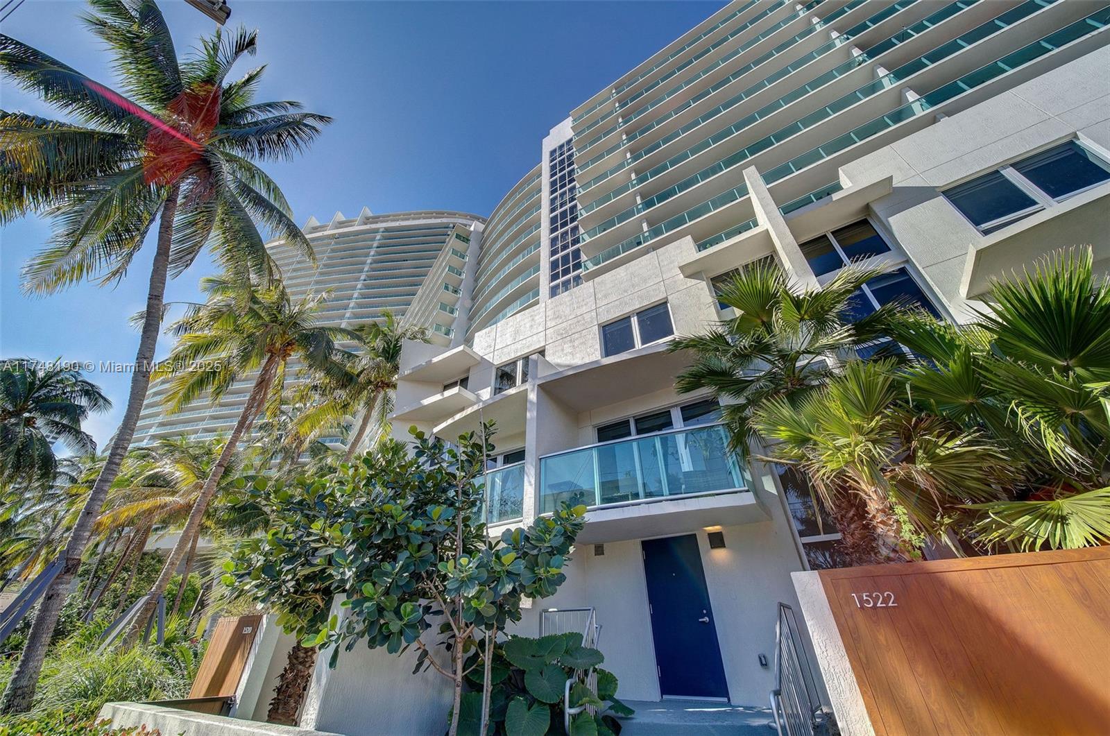 1500 Bay Rd # 1214 Unit: M-1214