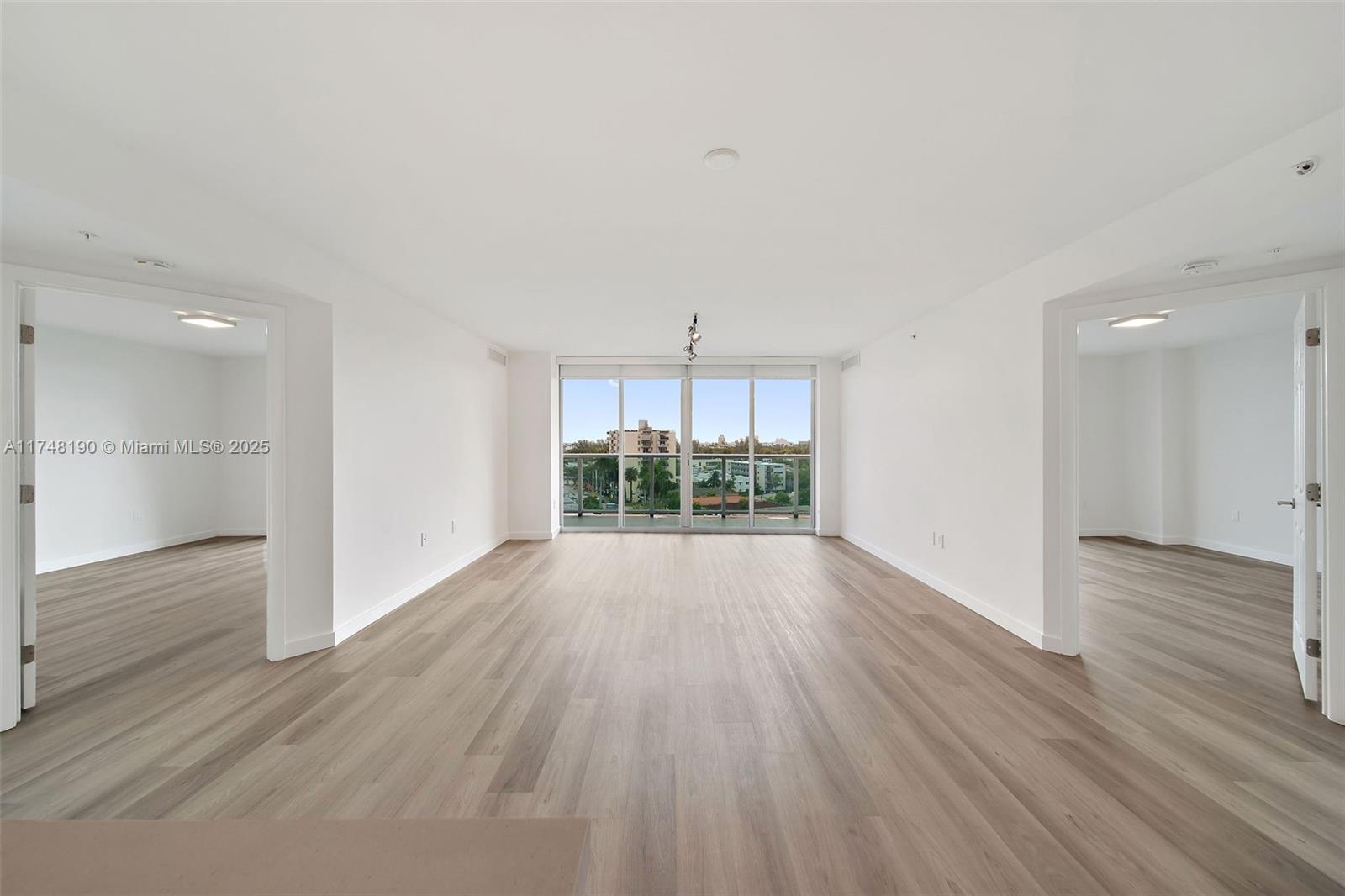 1500 Bay Rd # 1214 Unit: M-1214