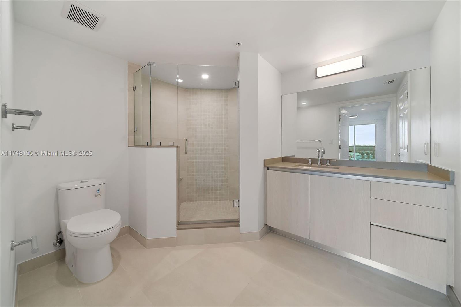 1500 Bay Rd # 1214 Unit: M-1214