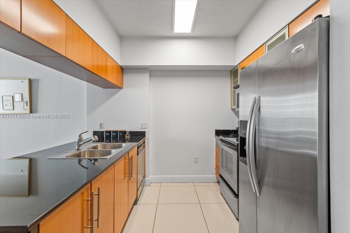 1750 N Bayshore Dr # 4809