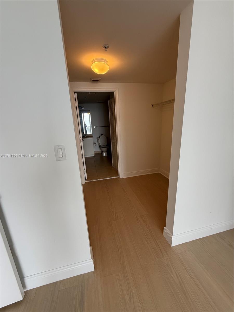 1750 N Bayshore Dr # 4809