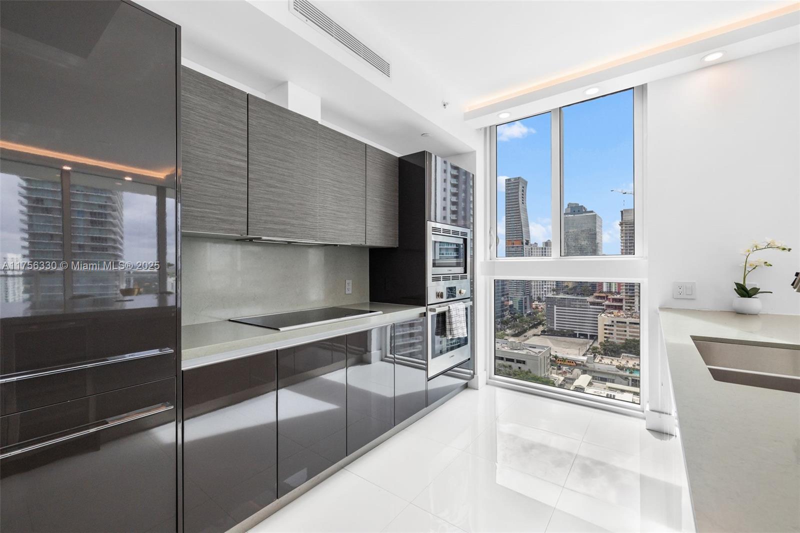 1080 Brickell Ave # 2301