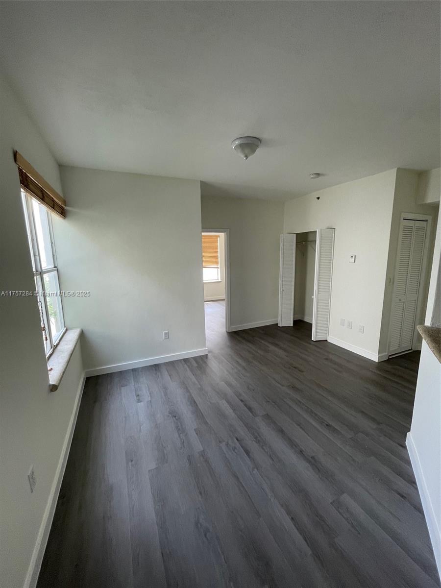 747 Michigan Ave # 205