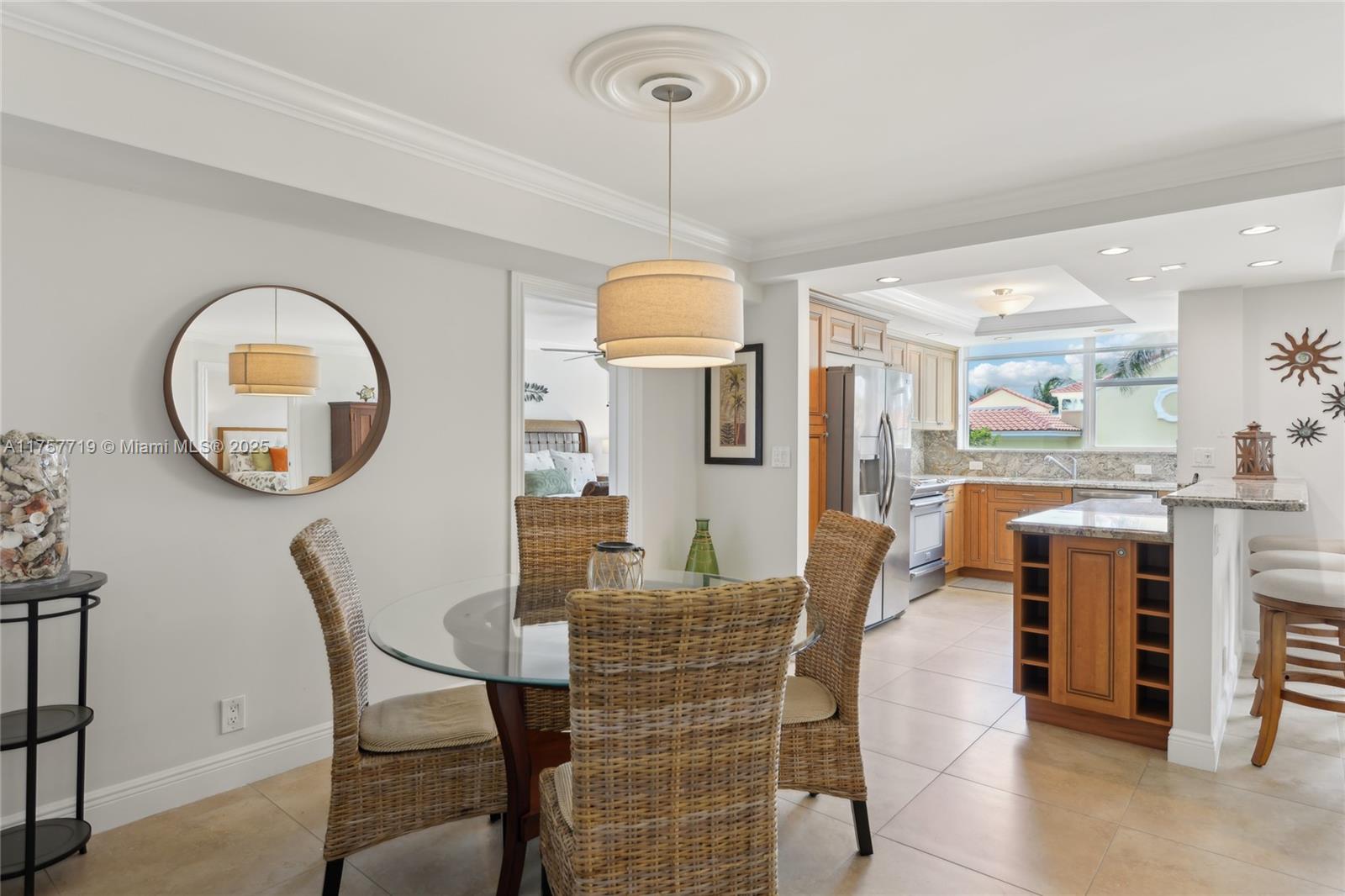 1236 Hillsboro Mile # 403