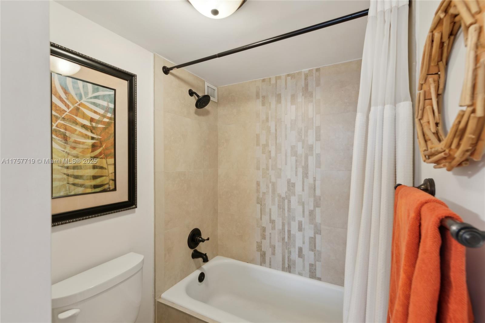 1236 Hillsboro Mile # 403