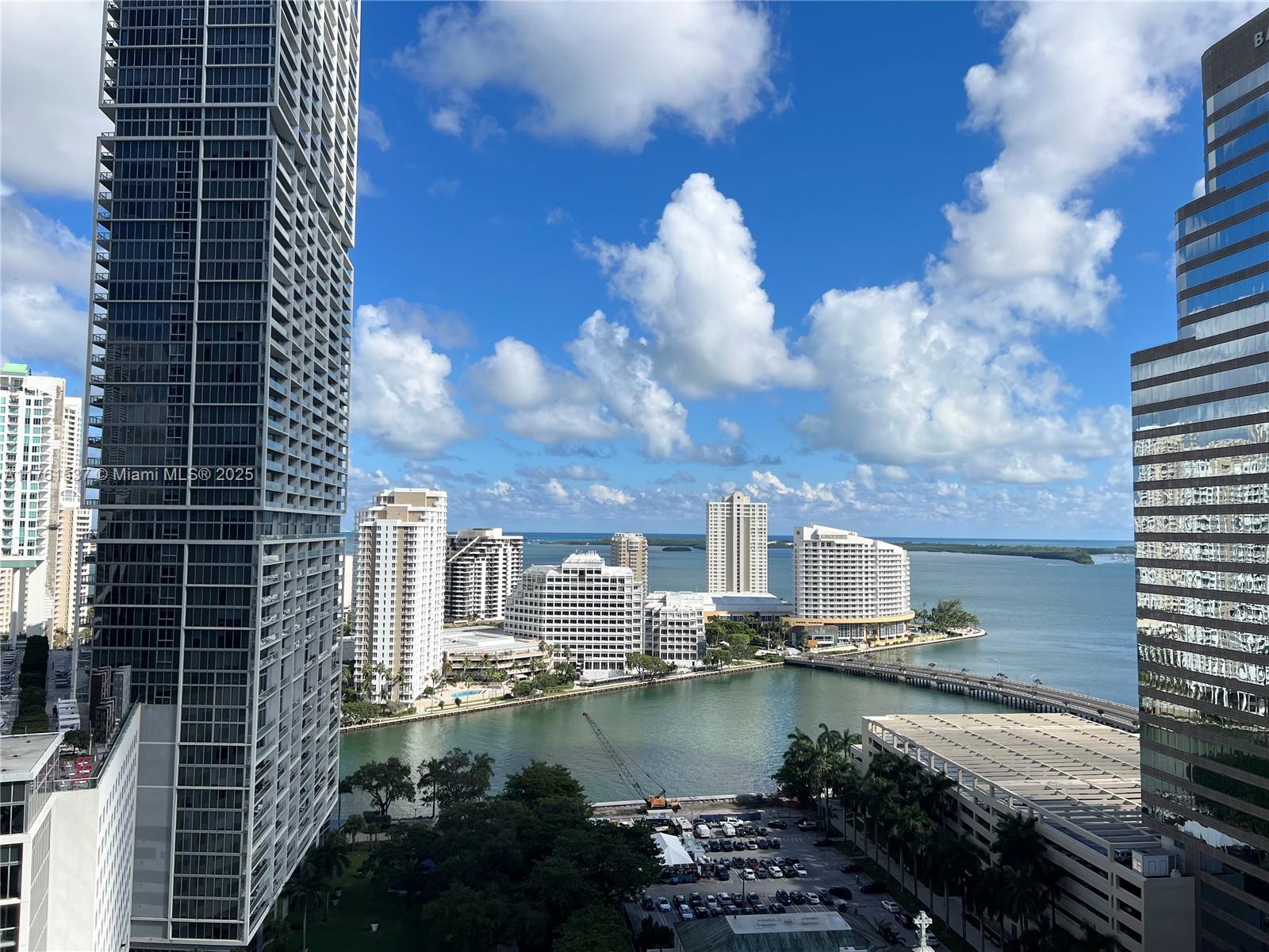 500 Brickell Ave # 2300