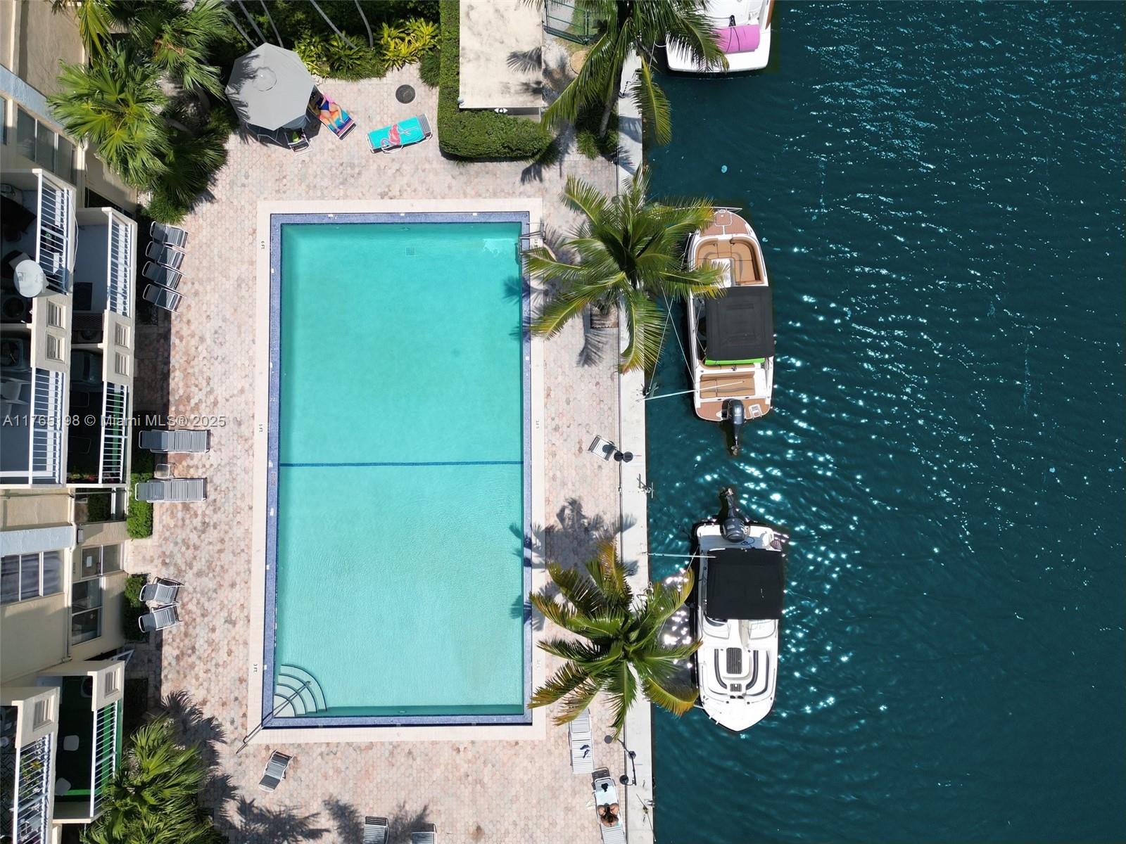 2350 NE 135th St # 1101