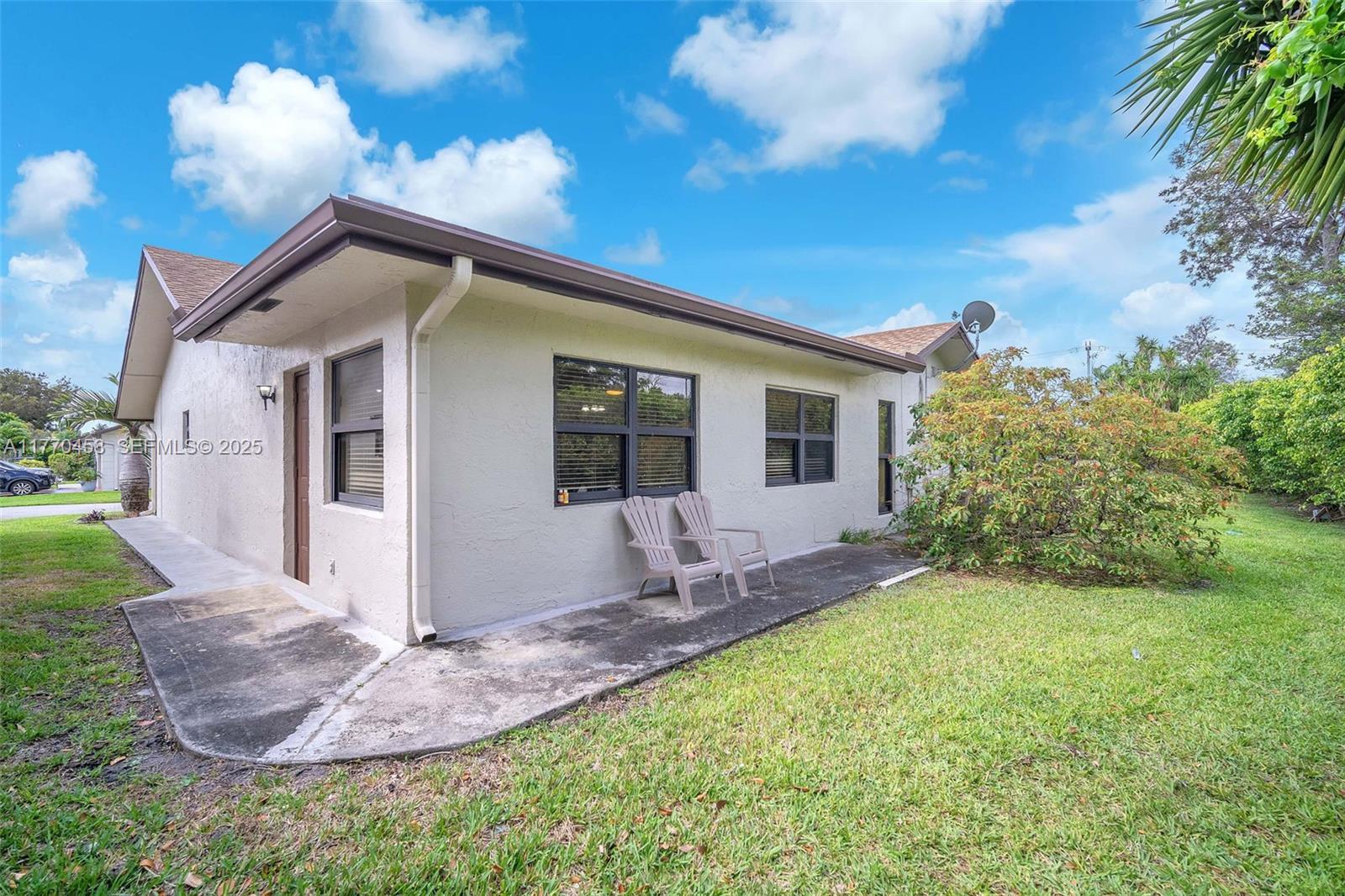 2343 SW 15th Place