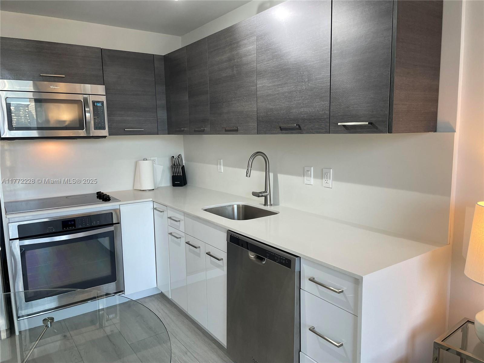 151 SE 1st St # 2505