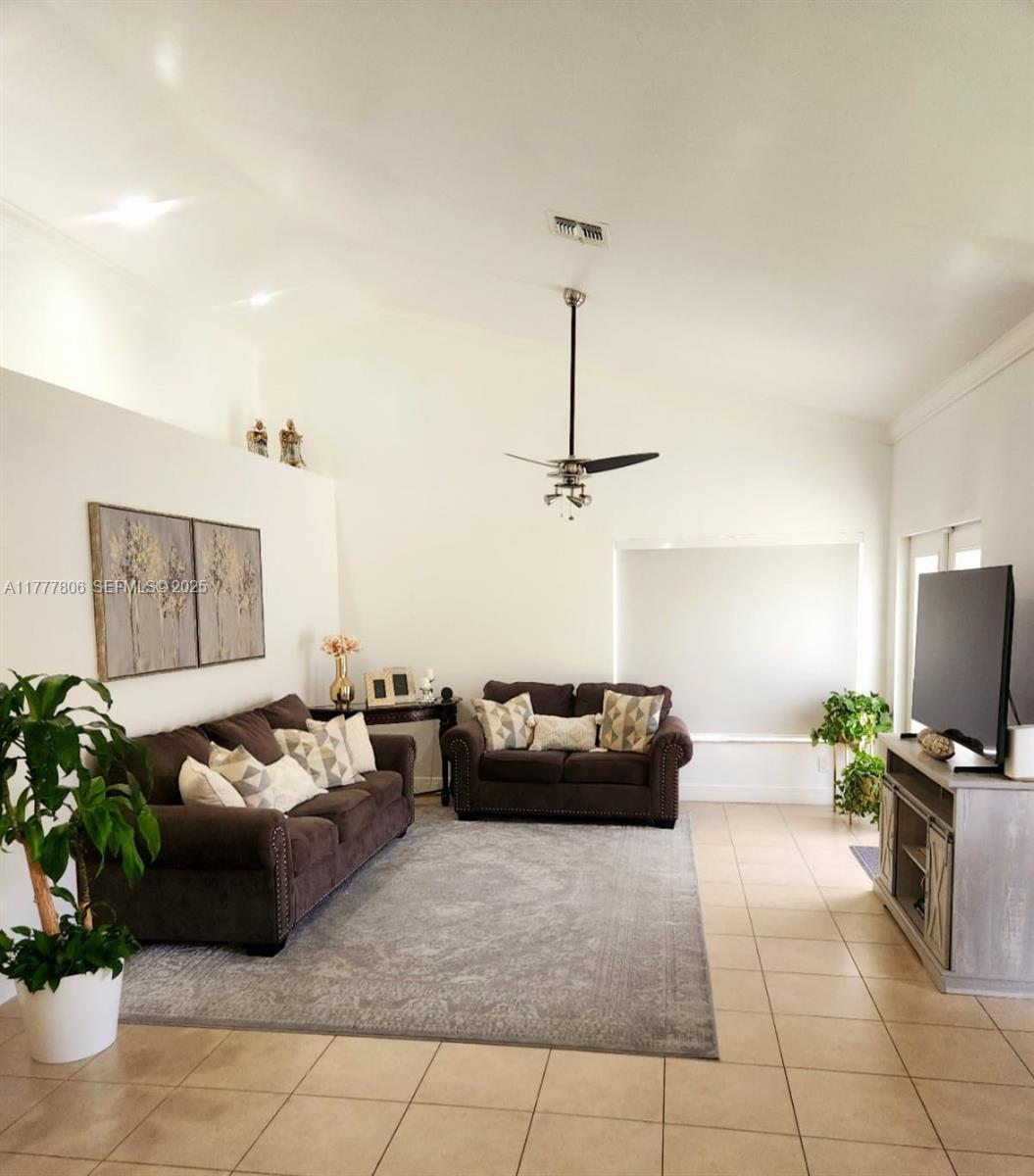 2984 Tall Oak Court