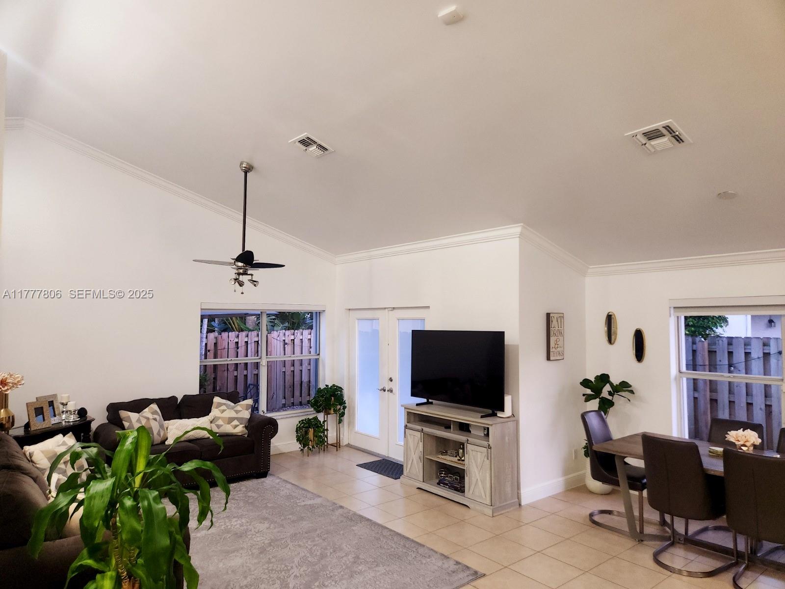 2984 Tall Oak Court