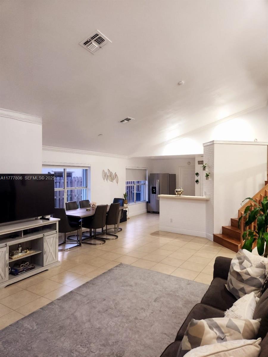 2984 Tall Oak Court