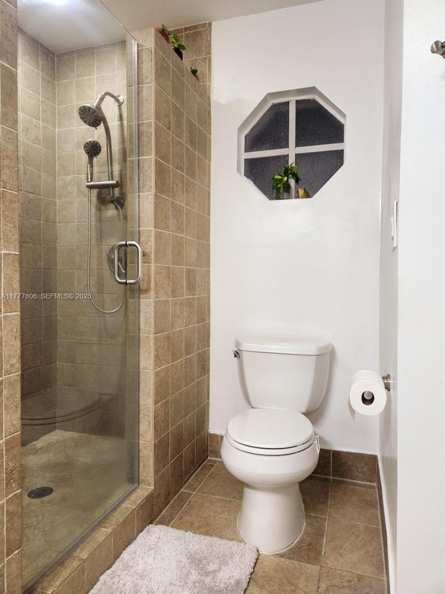 2984 Tall Oak Court