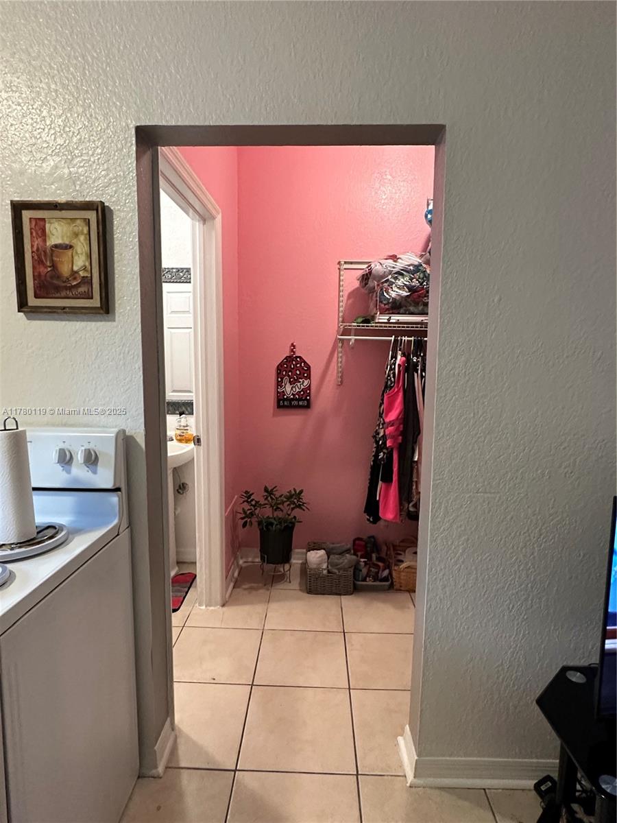 1021 NW 3rd St # 302