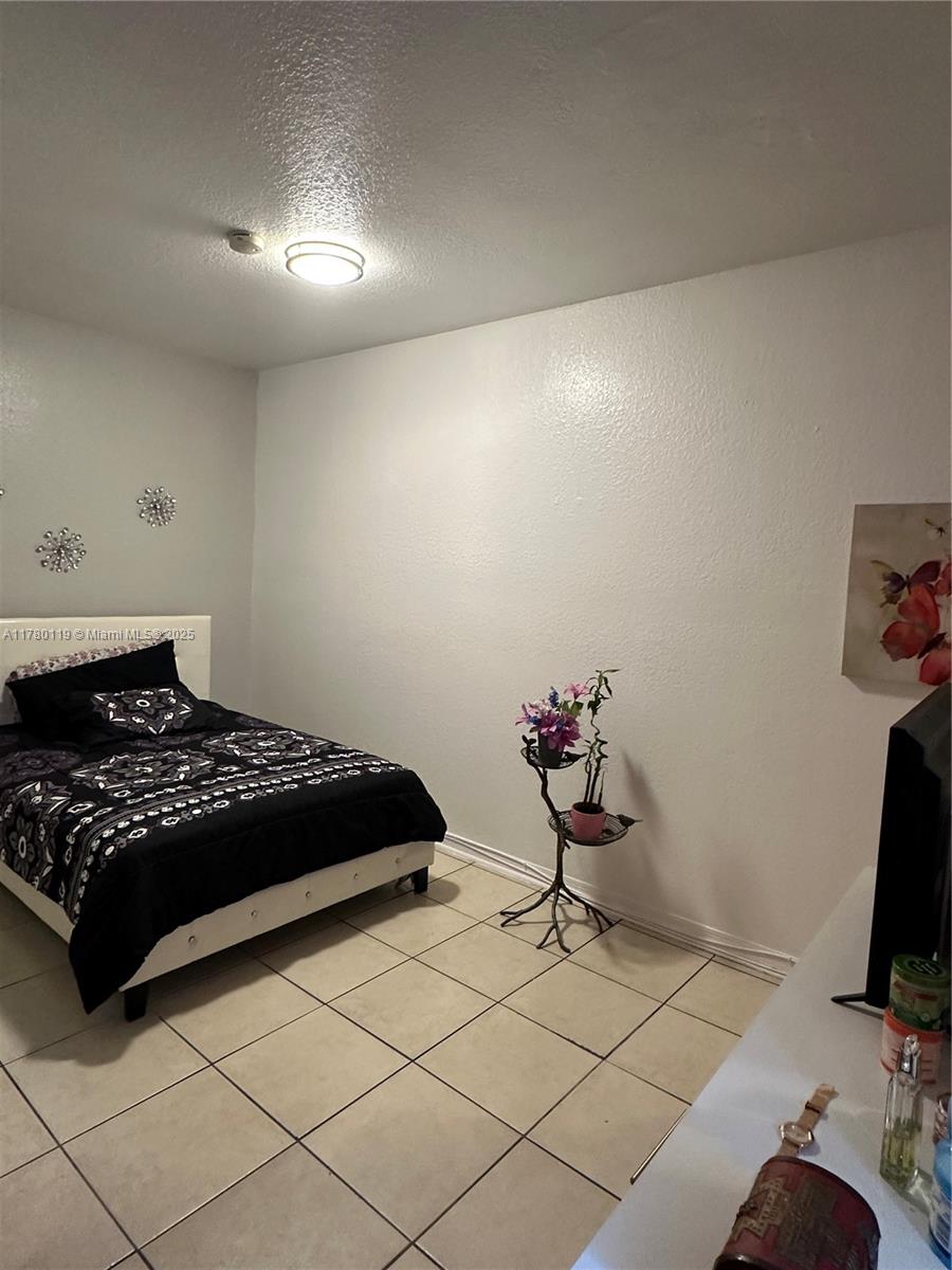 1021 NW 3rd St # 302