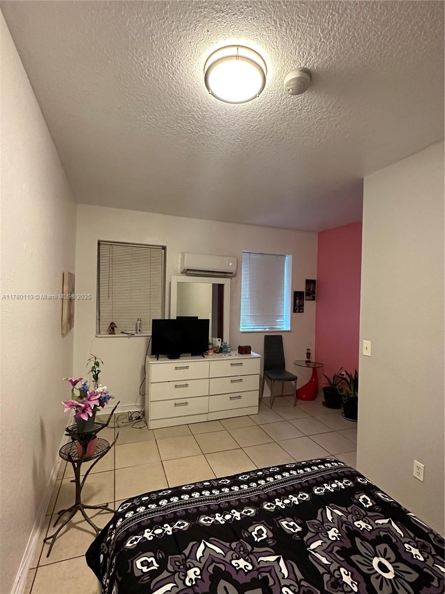 1021 NW 3rd St # 302