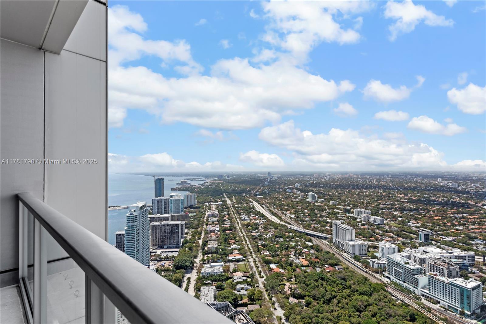 1425 Brickell Ave Unit: PH4BCD