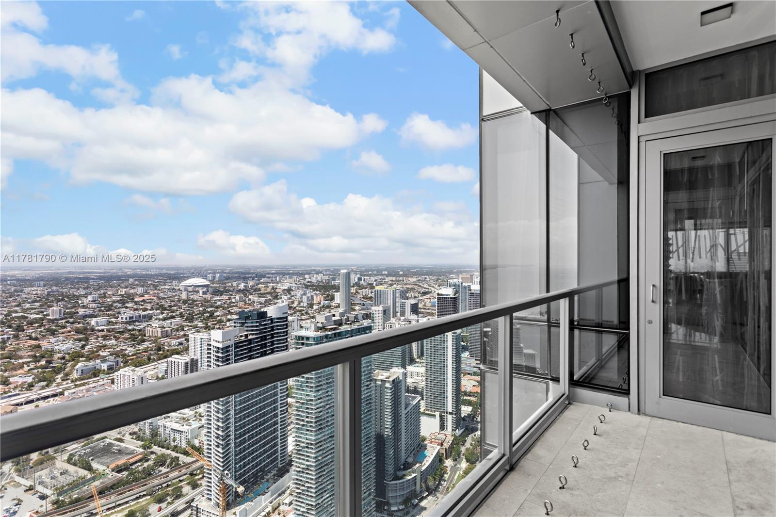 1425 Brickell Ave Unit: PH4BCD