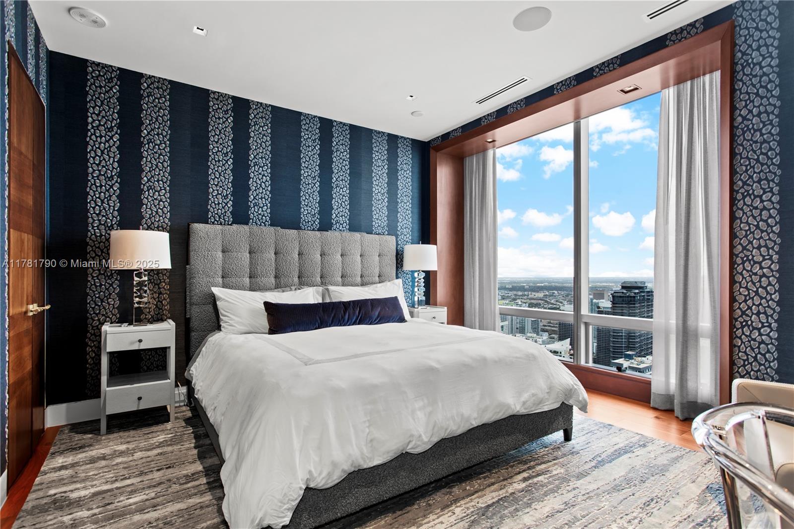1425 Brickell Ave Unit: PH4BCD