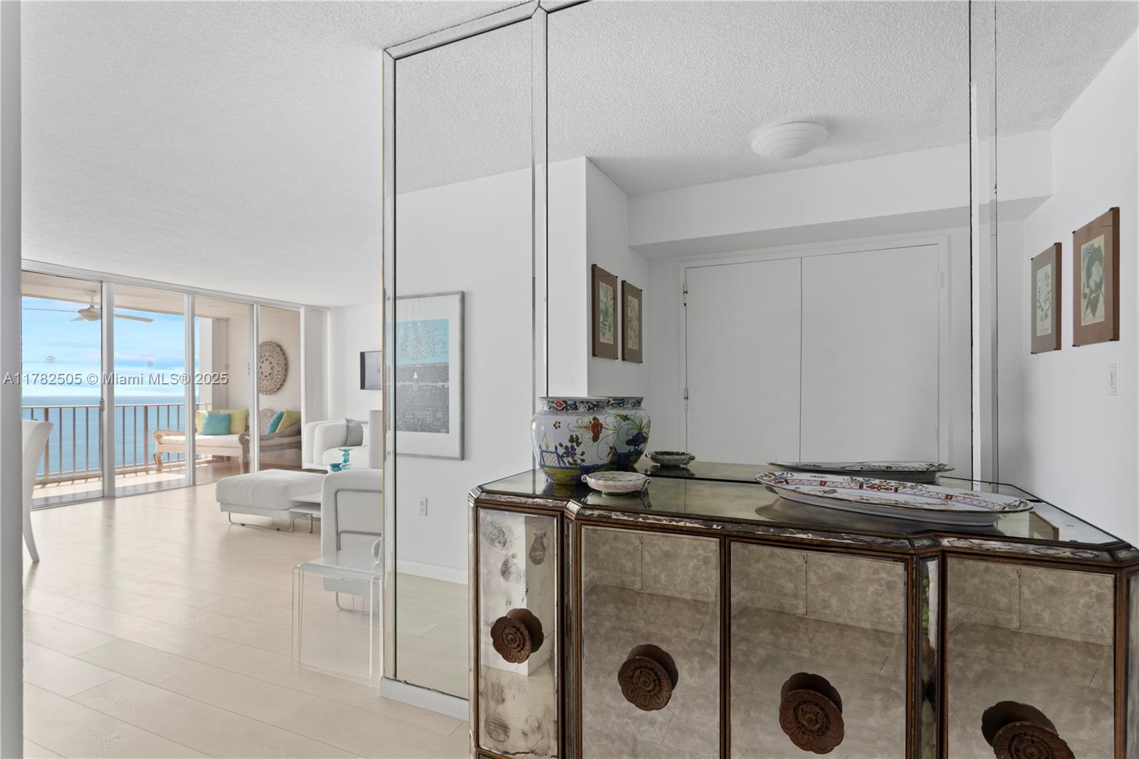 881 Ocean Dr # 24C