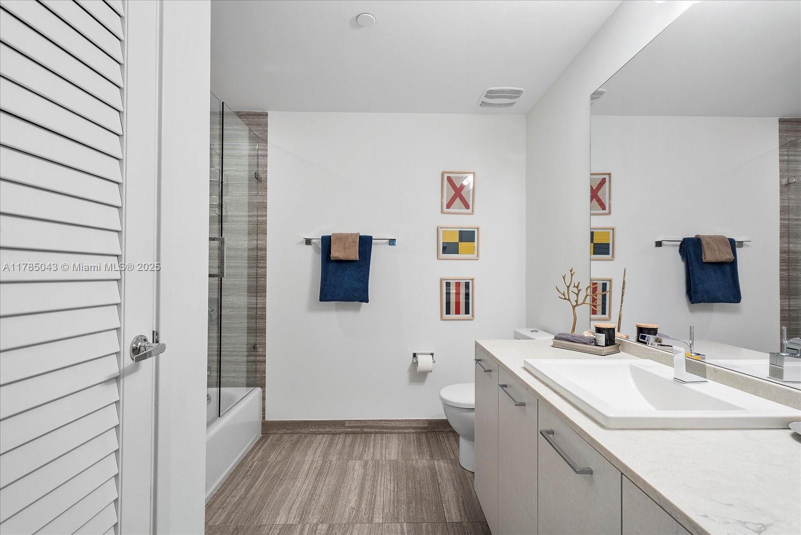 1010 Brickell Ave # 2307