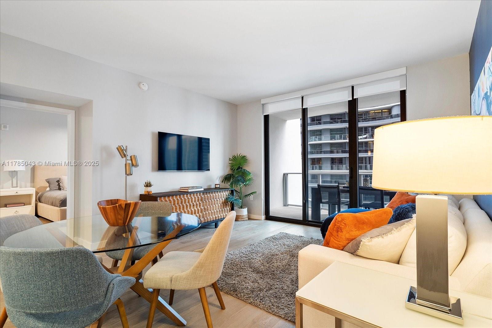 1010 Brickell Ave # 2307