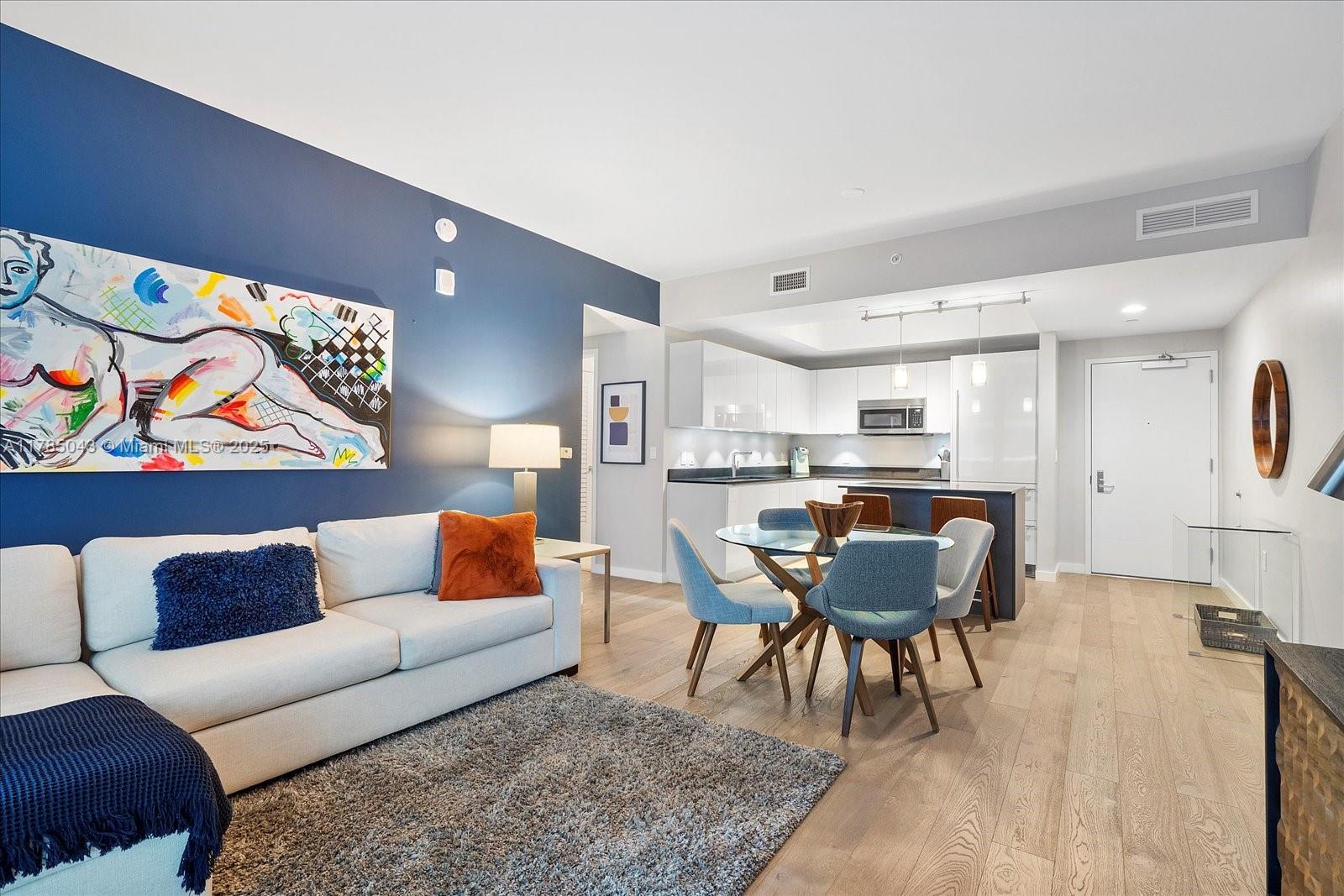 1010 Brickell Ave # 2307