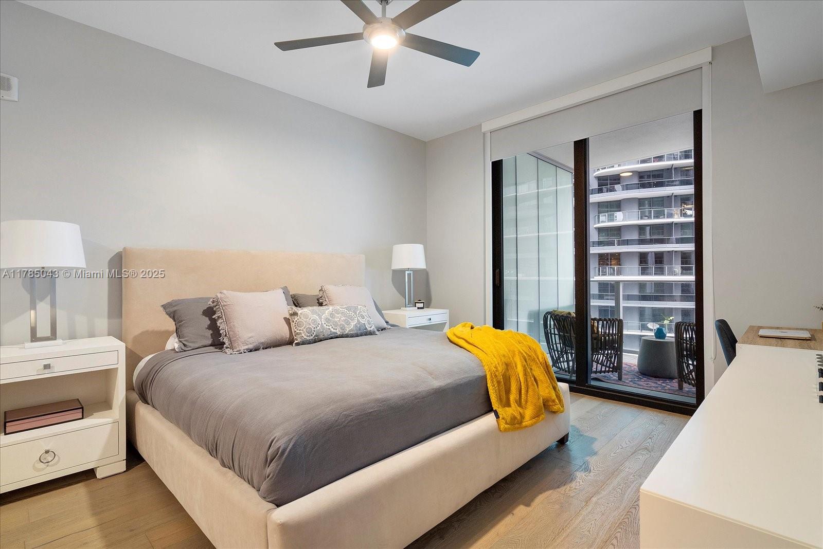 1010 Brickell Ave # 2307