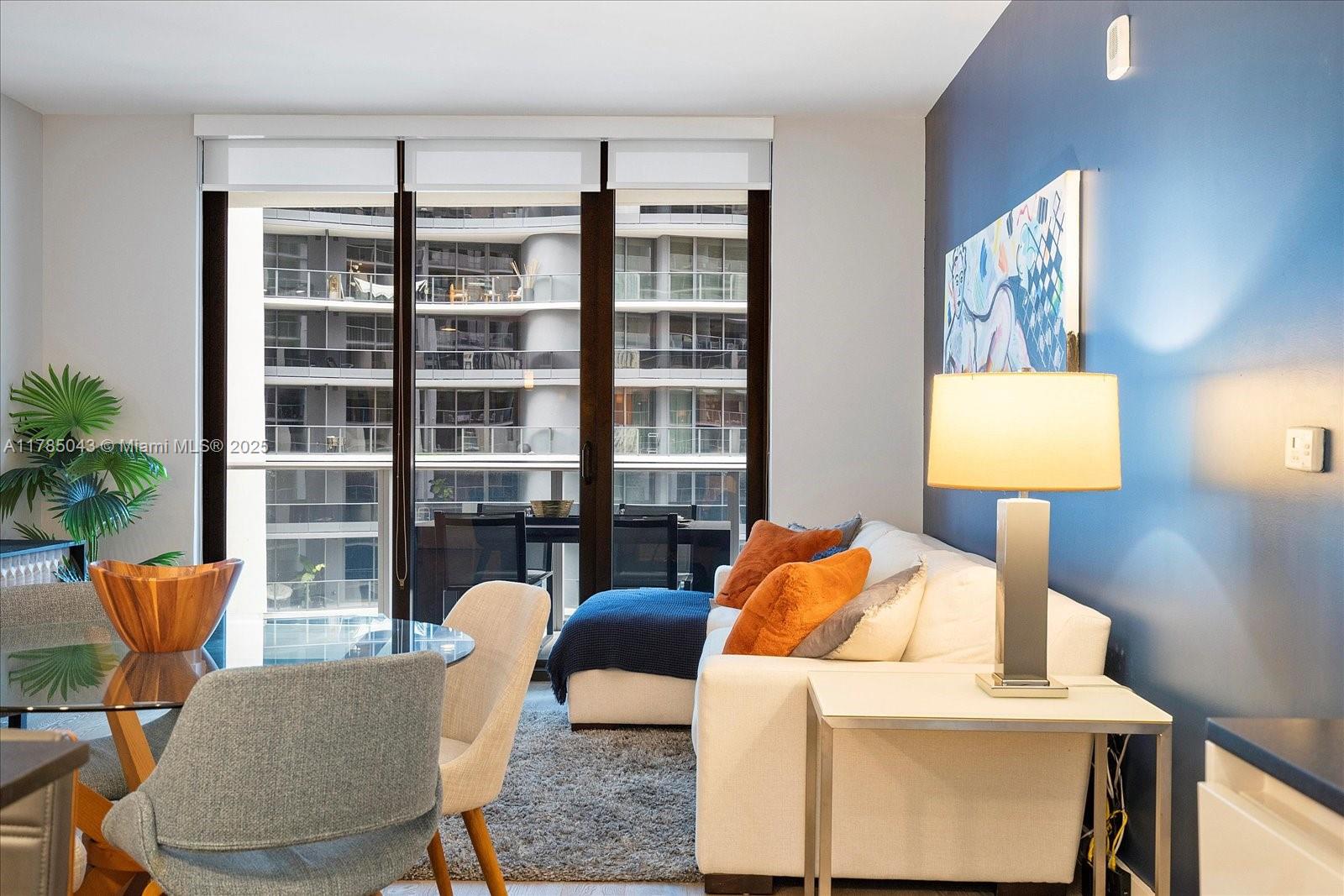 1010 Brickell Ave # 2307