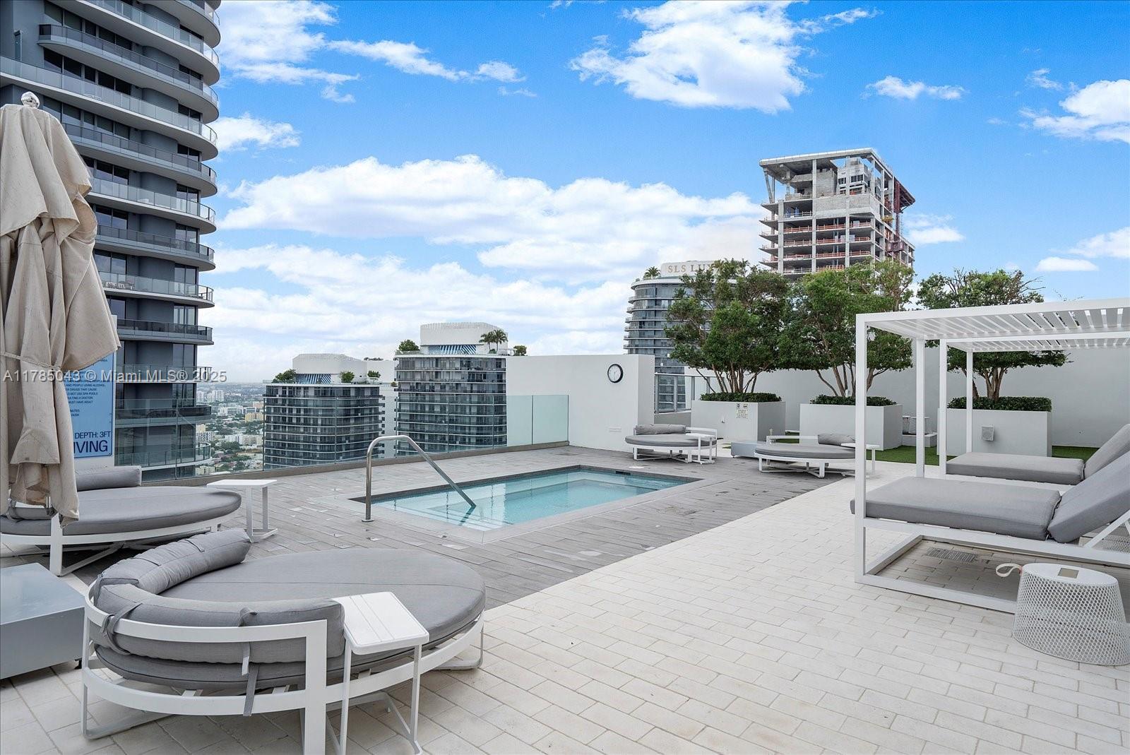 1010 Brickell Ave # 2307