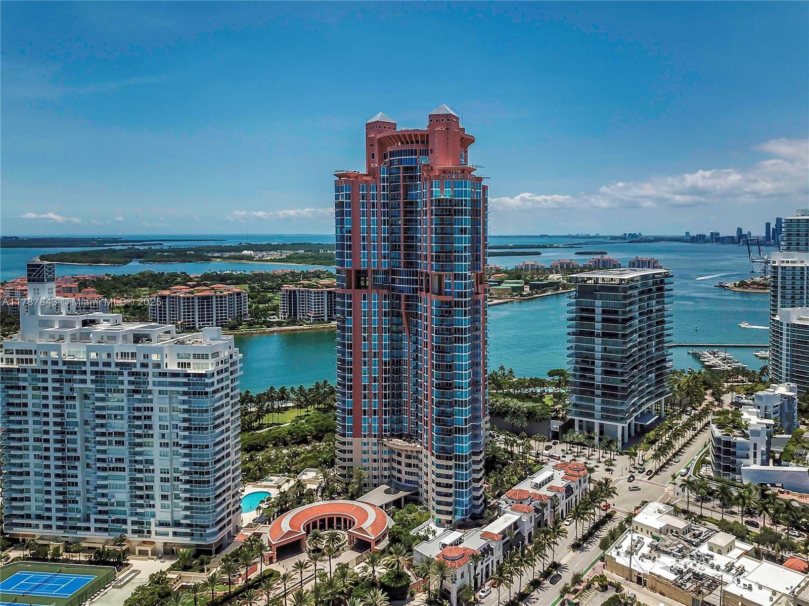 300 S Pointe Dr # 2104