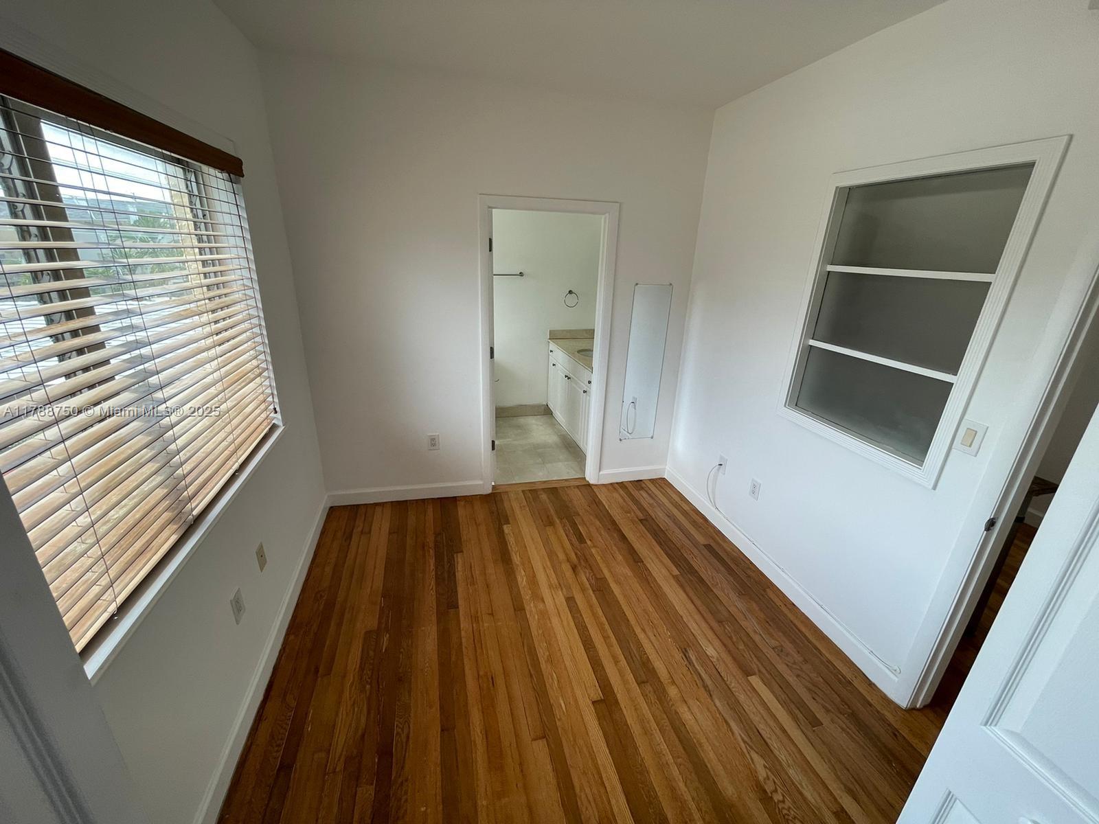 223 Calabria Ave # 8