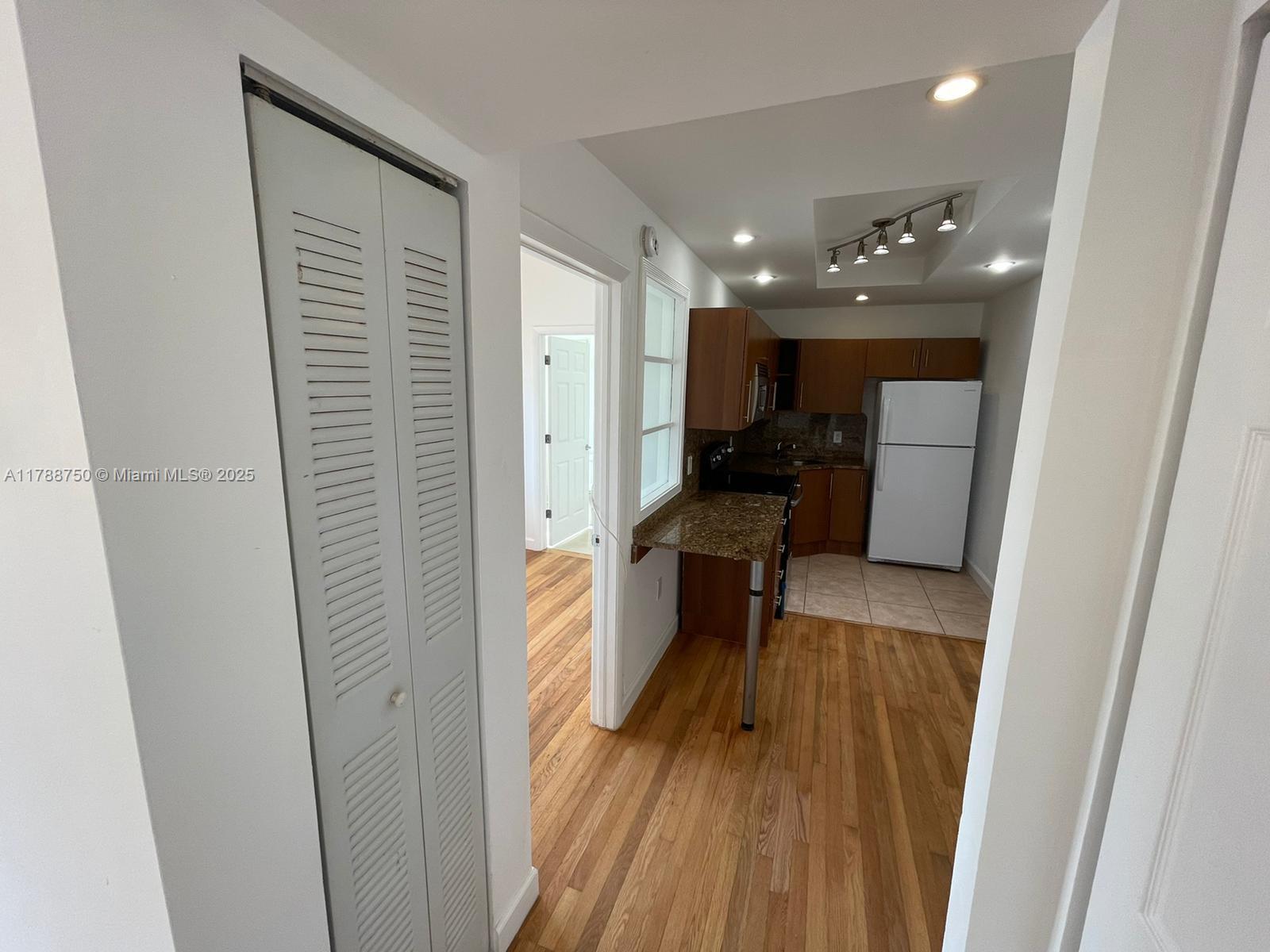 223 Calabria Ave # 8