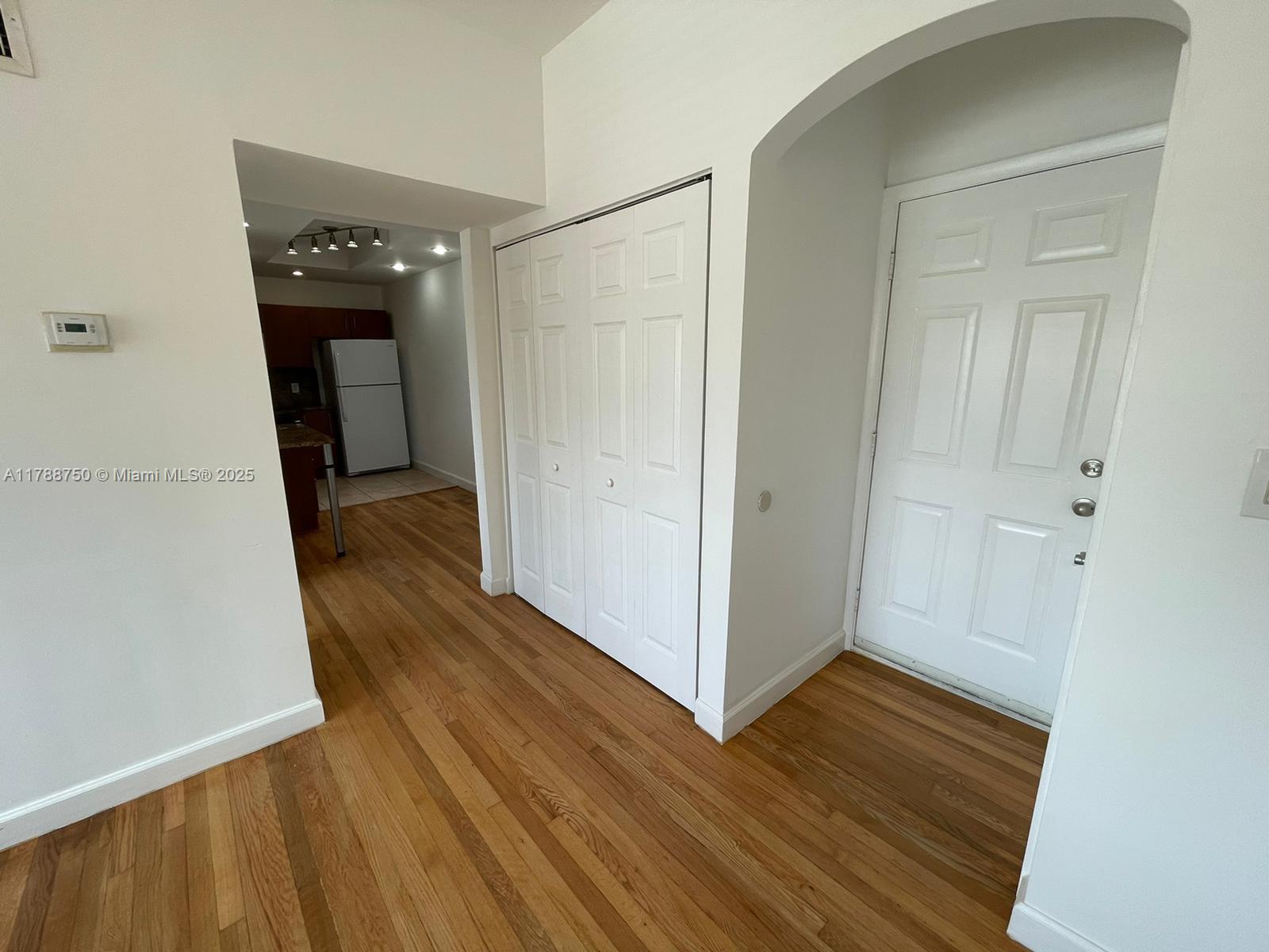 223 Calabria Ave # 8